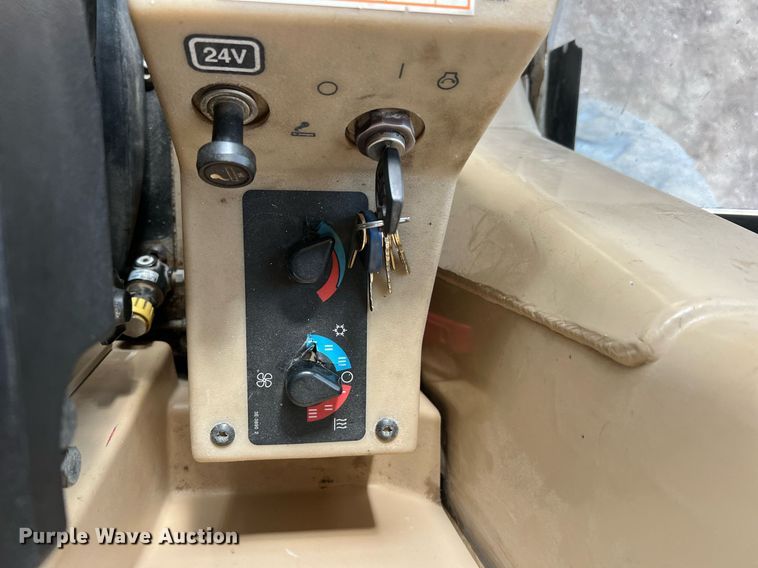 image for item NI9061 2005 Caterpillar 12H  VHP motor grader