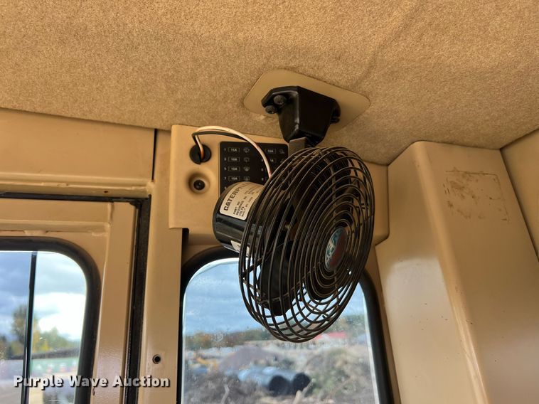 image for item NI9061 2005 Caterpillar 12H  VHP motor grader