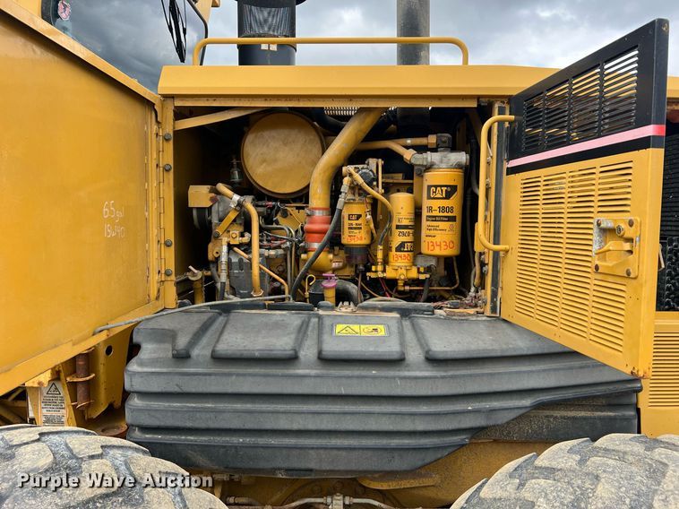 image for item NI9061 2005 Caterpillar 12H  VHP motor grader