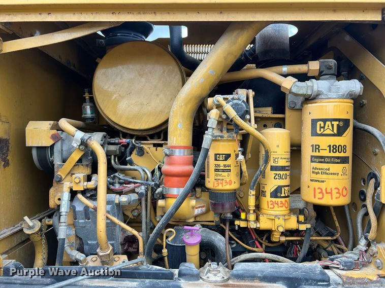 image for item NI9061 2005 Caterpillar 12H  VHP motor grader