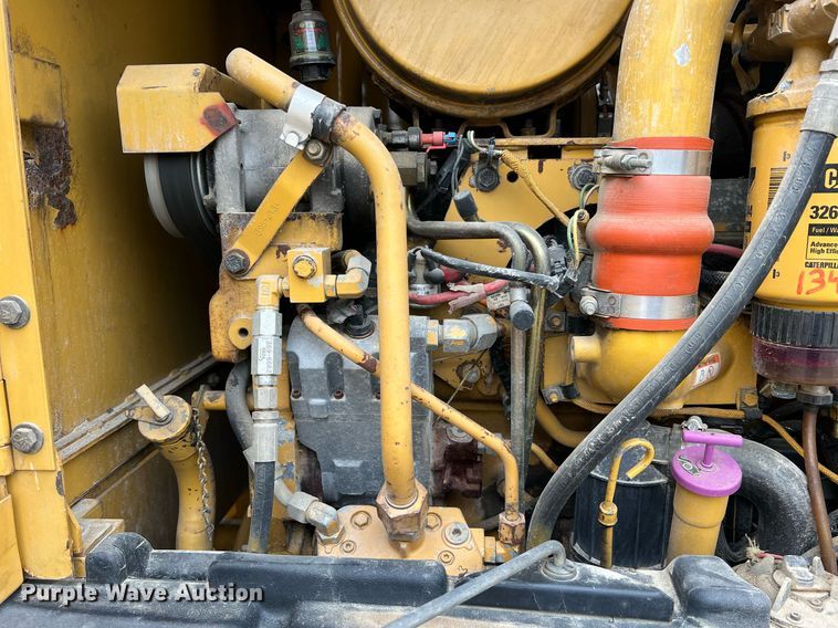 image for item NI9061 2005 Caterpillar 12H  VHP motor grader