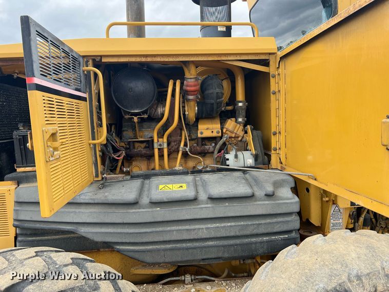 image for item NI9061 2005 Caterpillar 12H  VHP motor grader