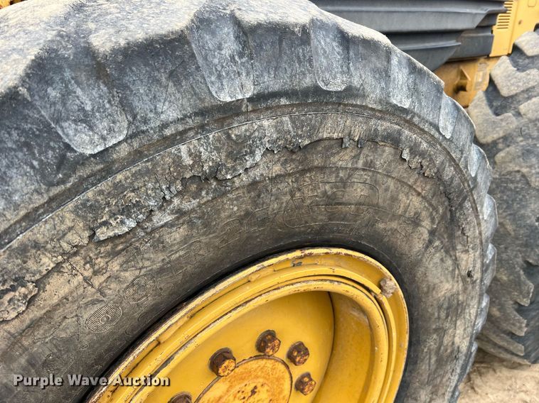 image for item NI9061 2005 Caterpillar 12H  VHP motor grader