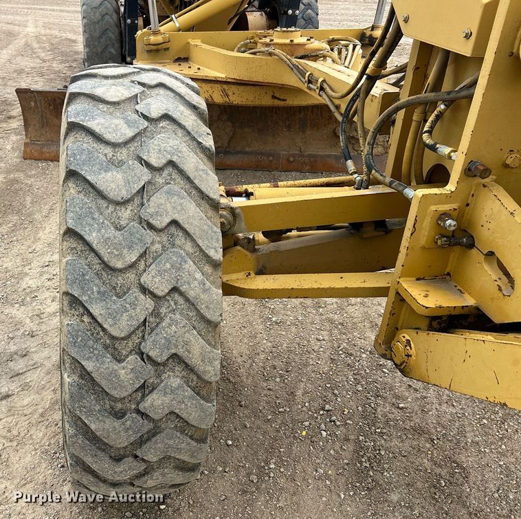 image for item NI9061 2005 Caterpillar 12H  VHP motor grader