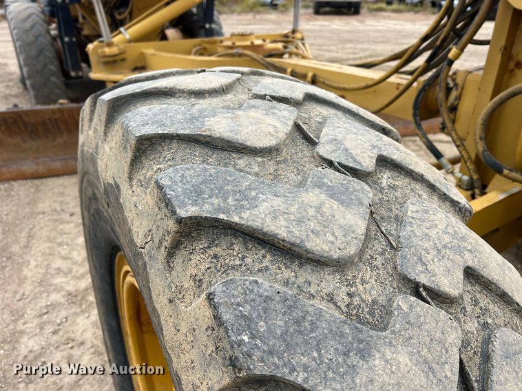 image for item NI9061 2005 Caterpillar 12H  VHP motor grader