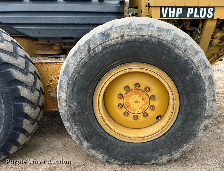 image for item NI9061 2005 Caterpillar 12H  VHP motor grader