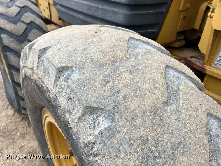 image for item NI9061 2005 Caterpillar 12H  VHP motor grader