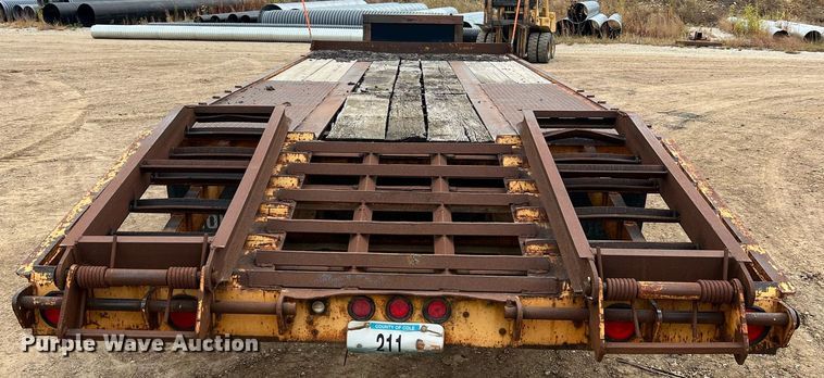 image for item NI9062 1989 Holden TD03025  equipment trailer