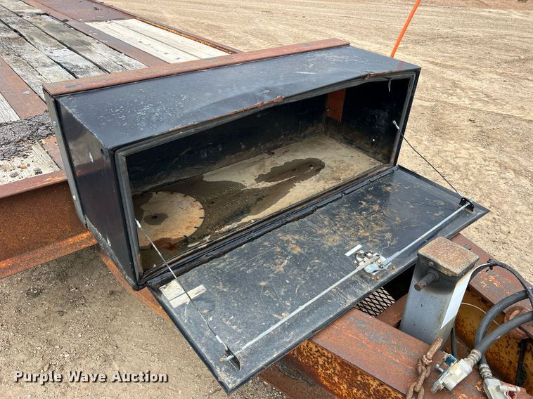 image for item NI9062 1989 Holden TD03025  equipment trailer