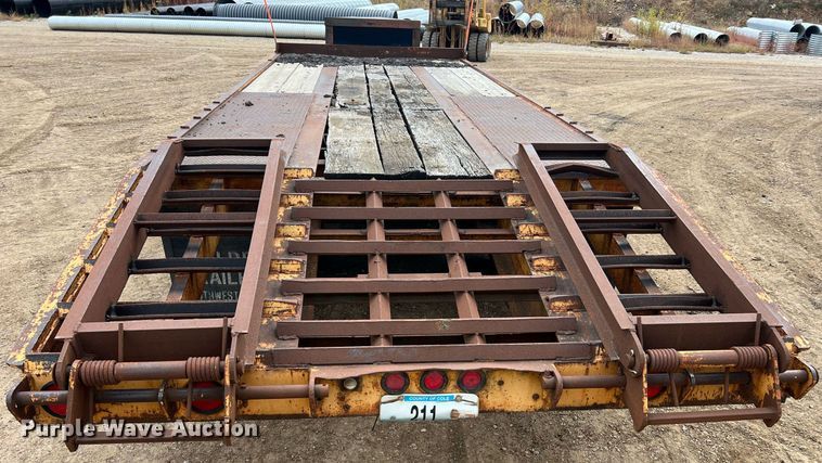 image for item NI9062 1989 Holden TD03025  equipment trailer