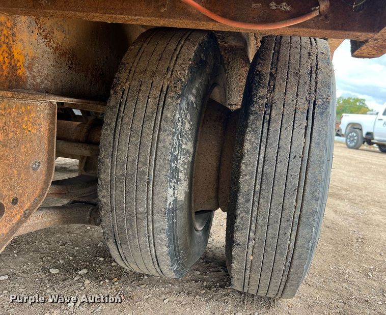 image for item NI9062 1989 Holden TD03025  equipment trailer