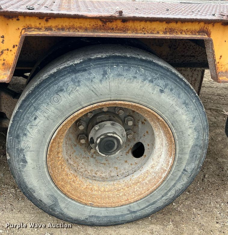 image for item NI9062 1989 Holden TD03025  equipment trailer