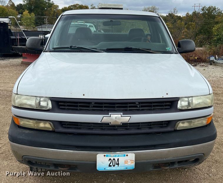 image for item NI9063 2002 Chevrolet Silverado 1500  pickup truck