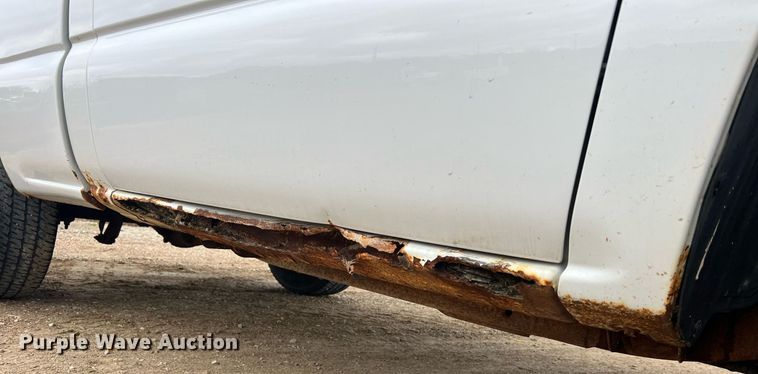 image for item NI9063 2002 Chevrolet Silverado 1500  pickup truck