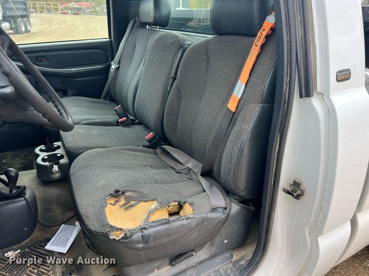 image for item NI9063 2002 Chevrolet Silverado 1500  pickup truck