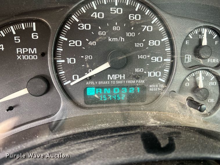 image for item NI9063 2002 Chevrolet Silverado 1500  pickup truck