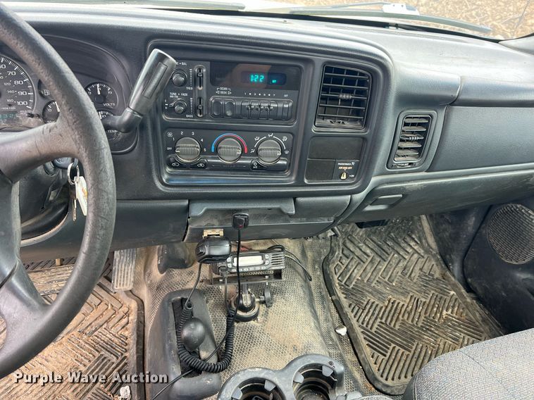 image for item NI9063 2002 Chevrolet Silverado 1500  pickup truck