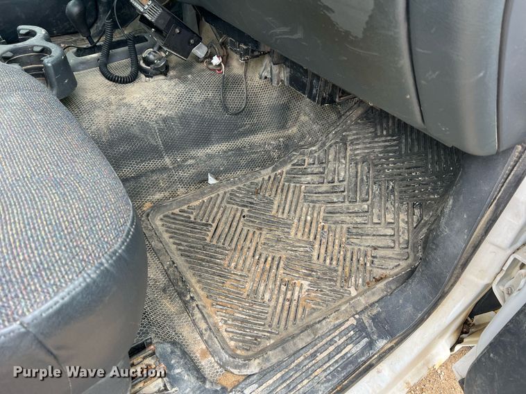 image for item NI9063 2002 Chevrolet Silverado 1500  pickup truck