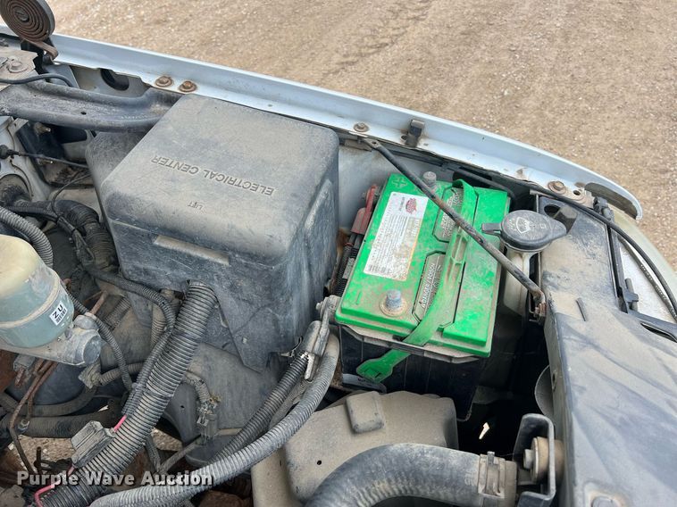 image for item NI9063 2002 Chevrolet Silverado 1500  pickup truck