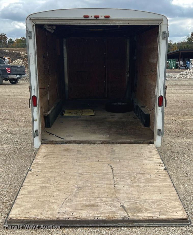 image for item NI9064 2004 Doolittle  enclosed cargo trailer