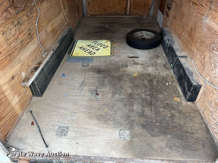 image for item NI9064 2004 Doolittle  enclosed cargo trailer