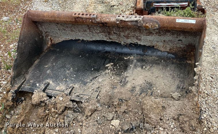 image for item NI9070 67" W skid steer bucket