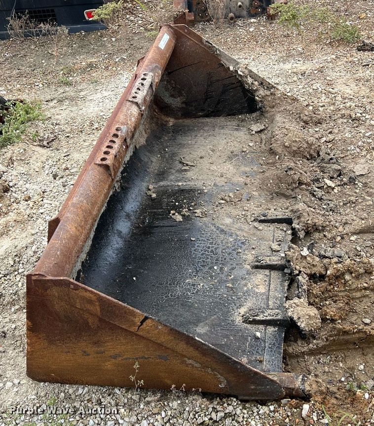 image for item NI9070 67" W skid steer bucket