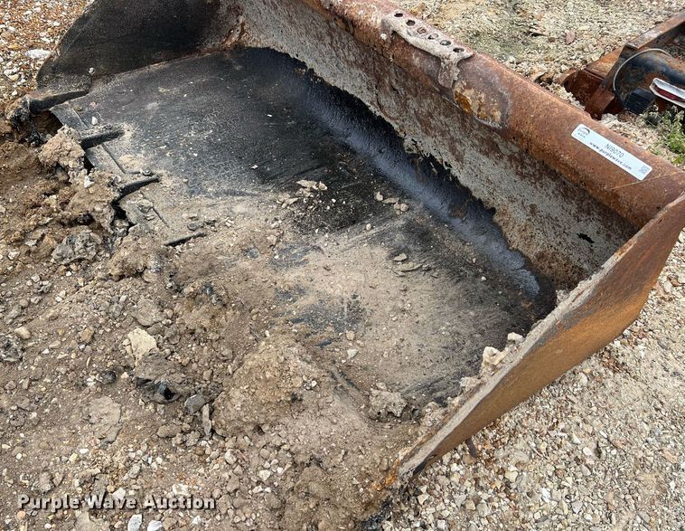 image for item NI9070 67" W skid steer bucket