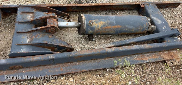 image for item NI9072 (2) bed hoists