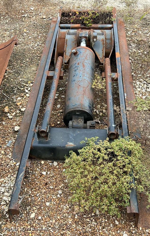 image for item NI9072 (2) bed hoists