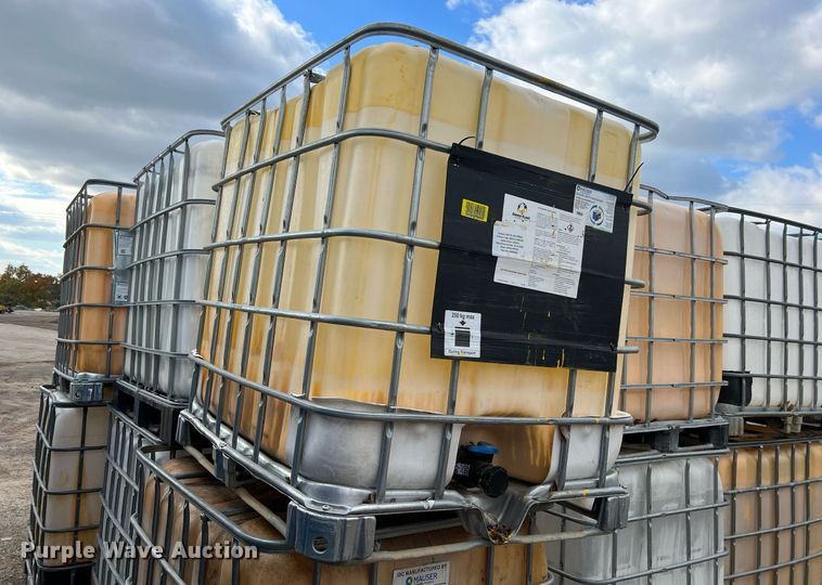 image for item NI9079 (32) IBC totes