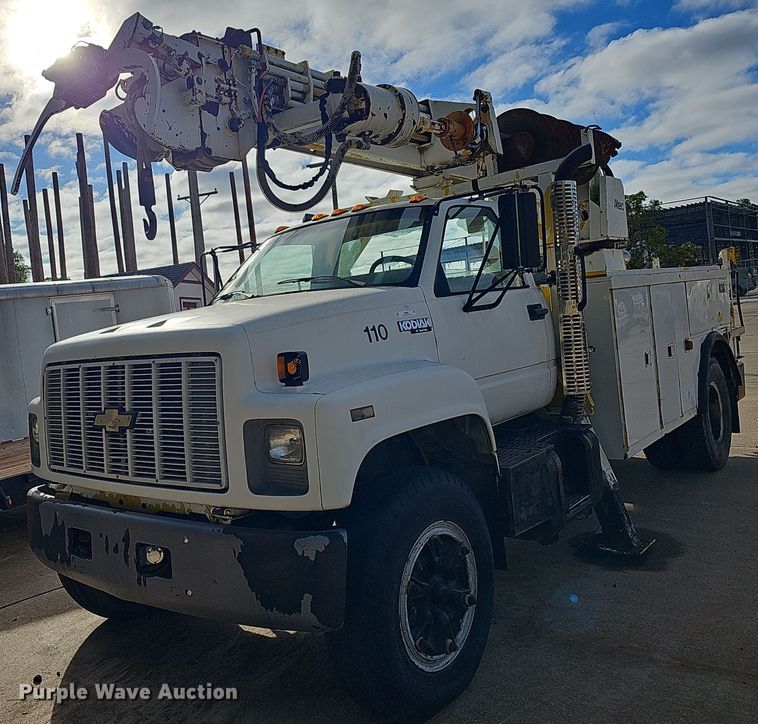 image for item NJ9897 1991  Chevrolet Kodiak  digger derrick truck