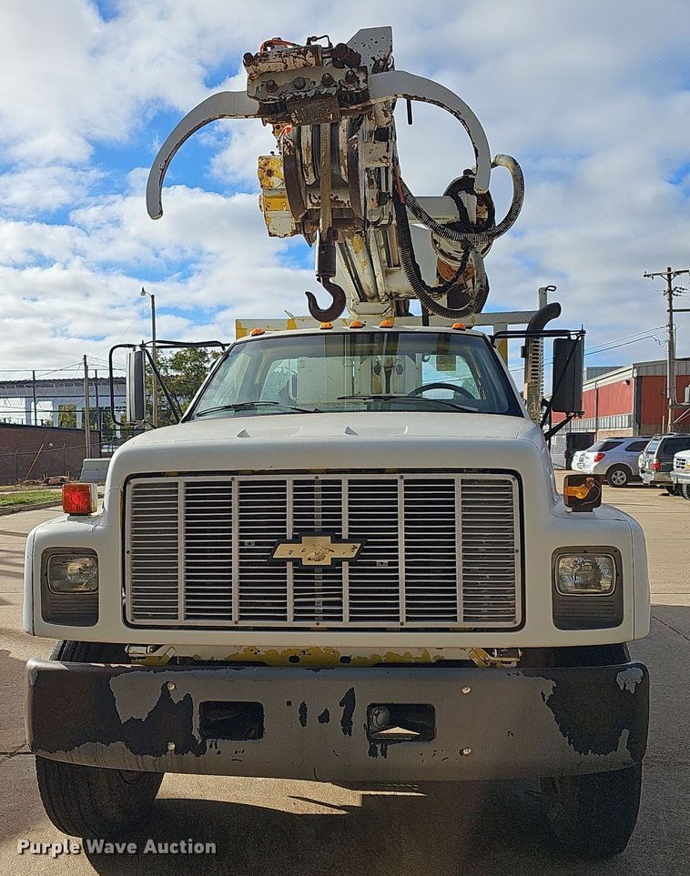 image for item NJ9897 1991  Chevrolet Kodiak  digger derrick truck