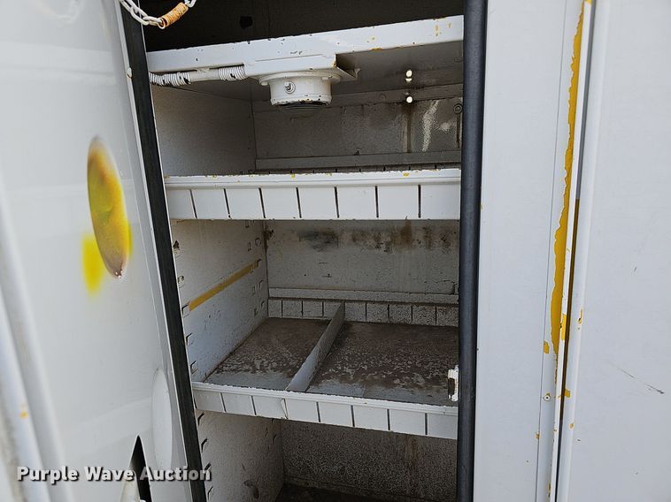 image for item NJ9897 1991  Chevrolet Kodiak  digger derrick truck