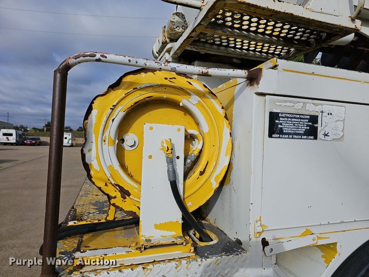 image for item NJ9897 1991  Chevrolet Kodiak  digger derrick truck