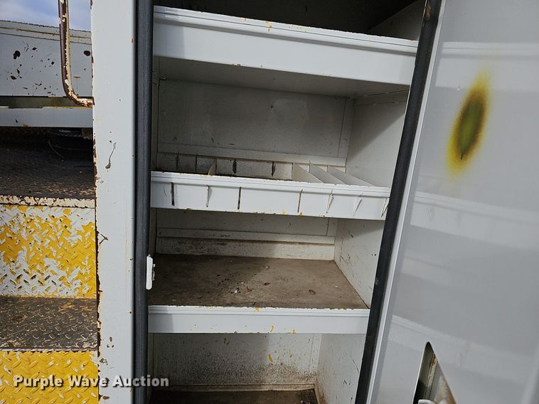 image for item NJ9897 1991  Chevrolet Kodiak  digger derrick truck