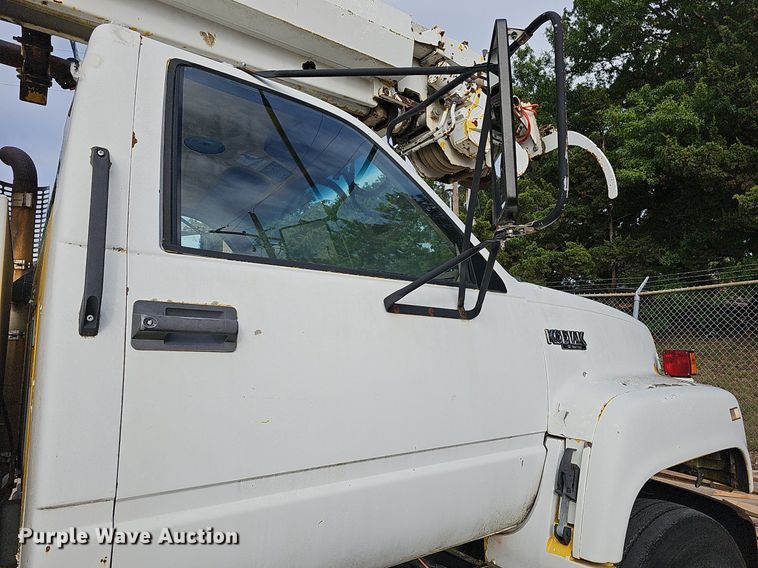 image for item NJ9897 1991  Chevrolet Kodiak  digger derrick truck