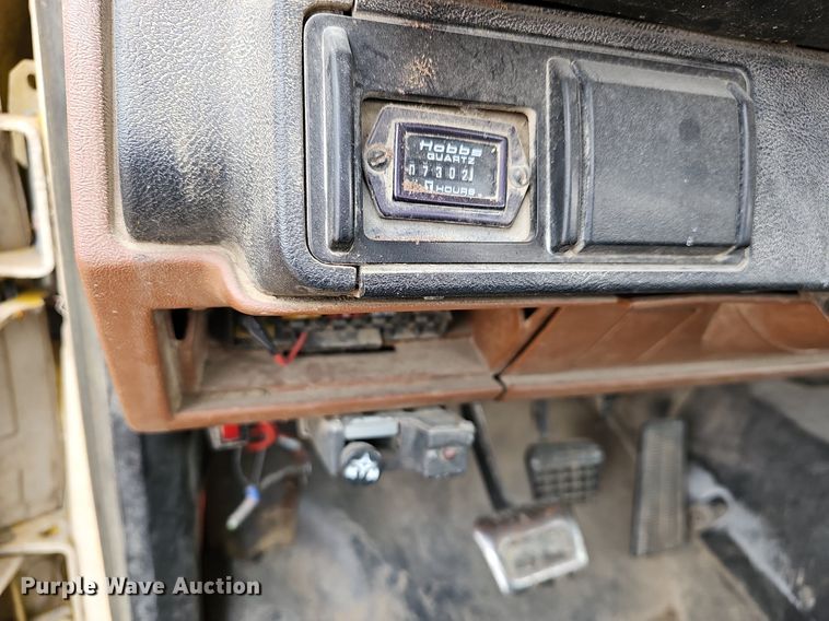 image for item NJ9897 1991  Chevrolet Kodiak  digger derrick truck