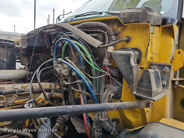 image for item NJ9897 1991  Chevrolet Kodiak  digger derrick truck