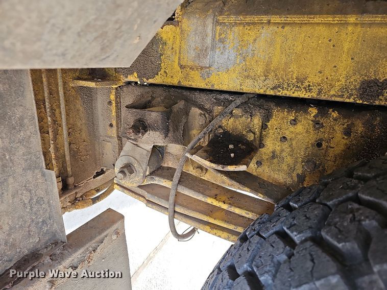 image for item NJ9897 1991  Chevrolet Kodiak  digger derrick truck