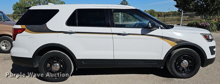 image for item NJ9914 2017 Ford Explorer Police Interceptor  SUV