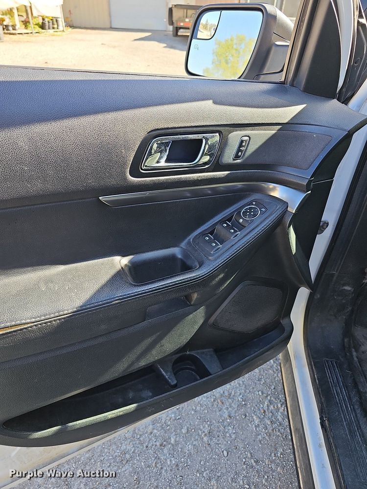 image for item NJ9914 2017 Ford Explorer Police Interceptor  SUV