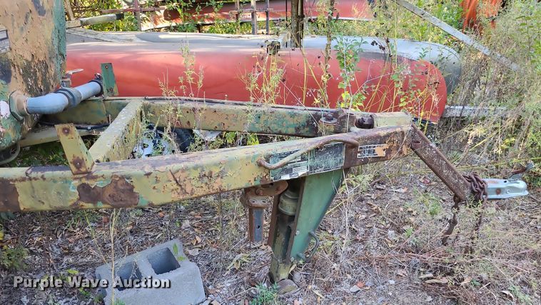 image for item NJ9972 1968  tank trailer