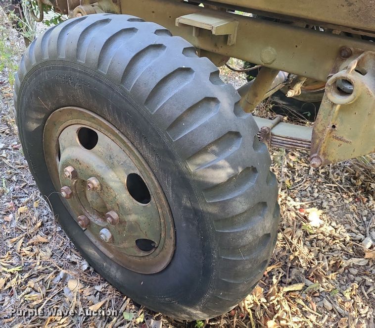 image for item NJ9972 1968  tank trailer