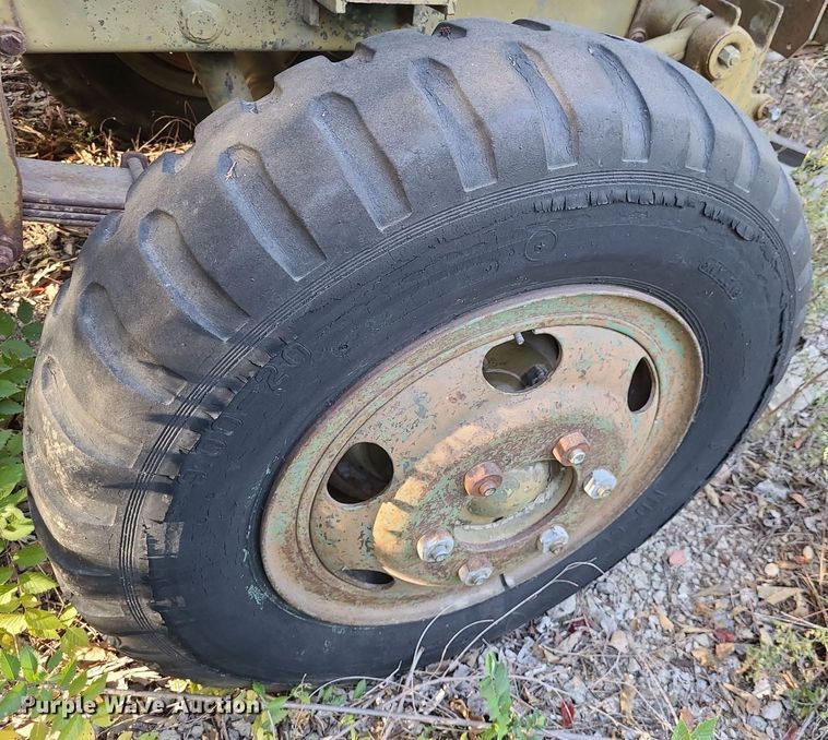 image for item NJ9972 1968  tank trailer