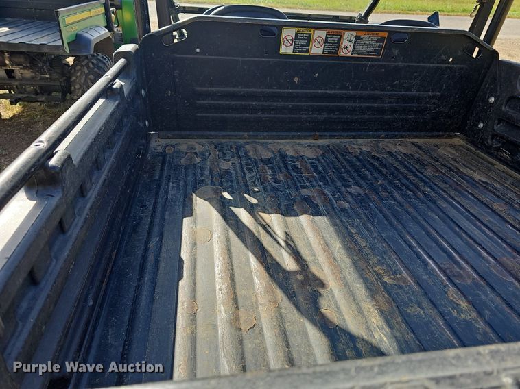 image for item NJ9984 2013 John Deere XUV Gator  utility vehicle