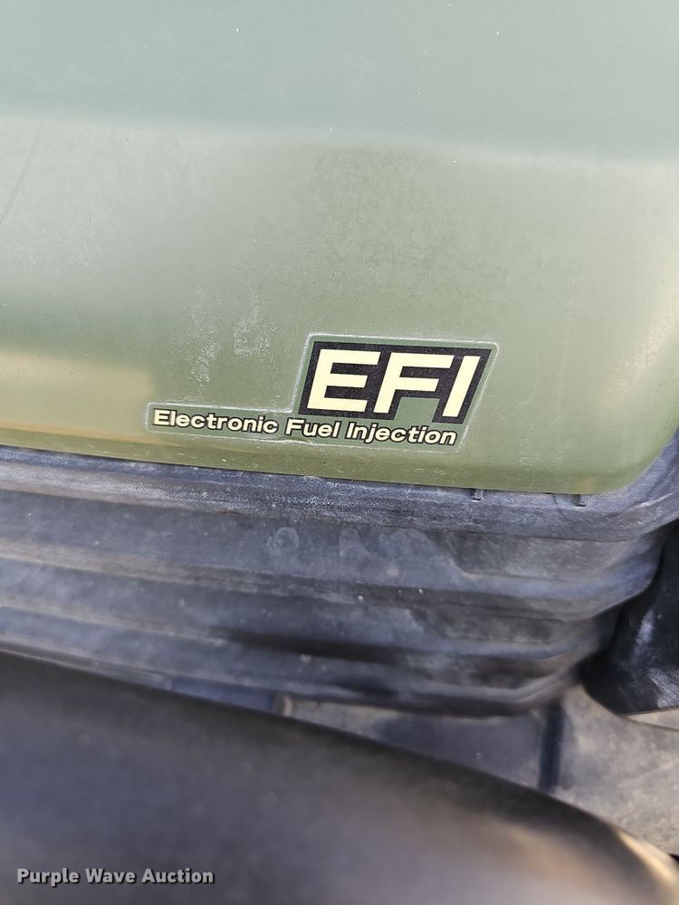 image for item NJ9984 2013 John Deere XUV Gator  utility vehicle