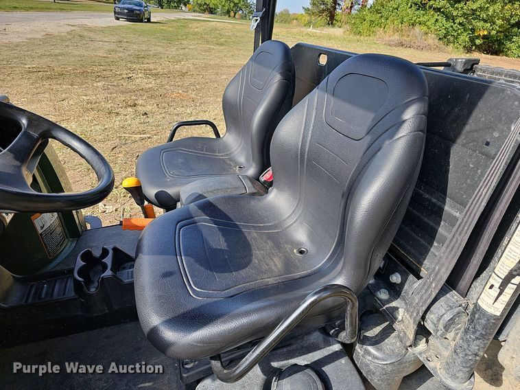 image for item NJ9984 2013 John Deere XUV Gator  utility vehicle
