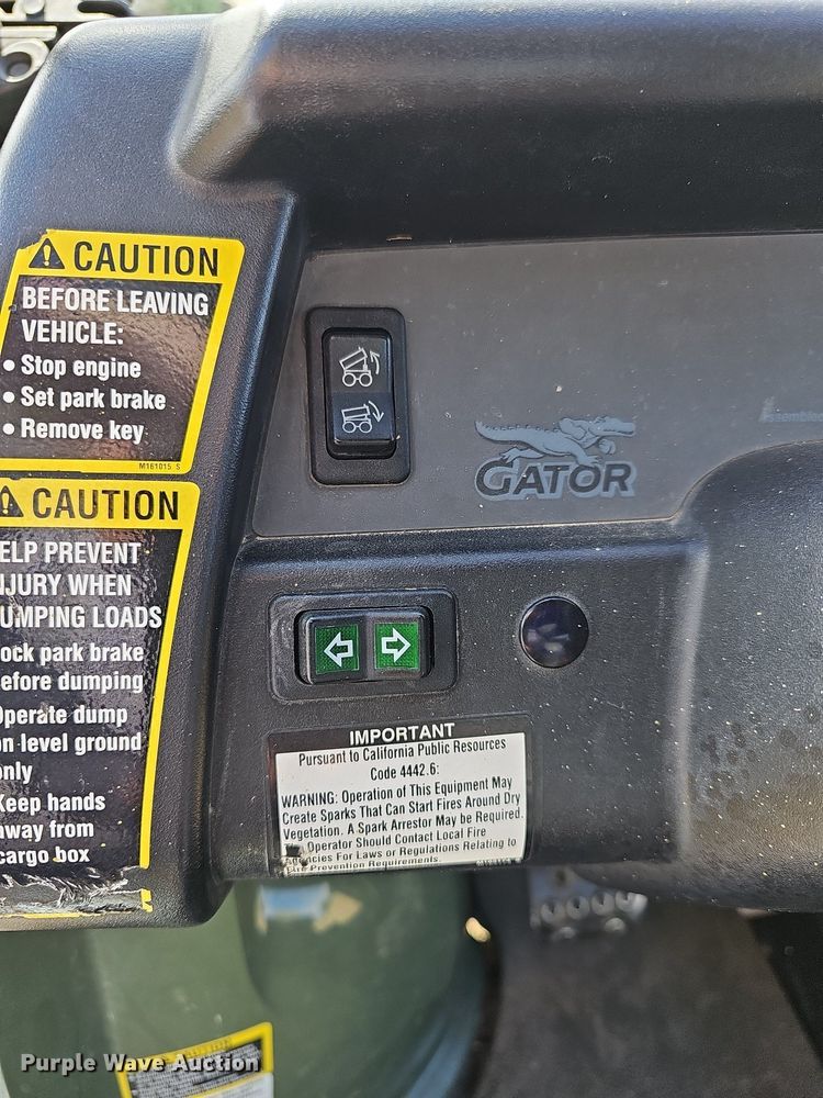 image for item NJ9984 2013 John Deere XUV Gator  utility vehicle