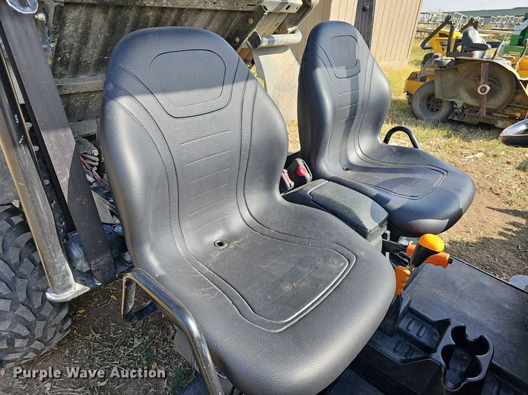 image for item NJ9984 2013 John Deere XUV Gator  utility vehicle